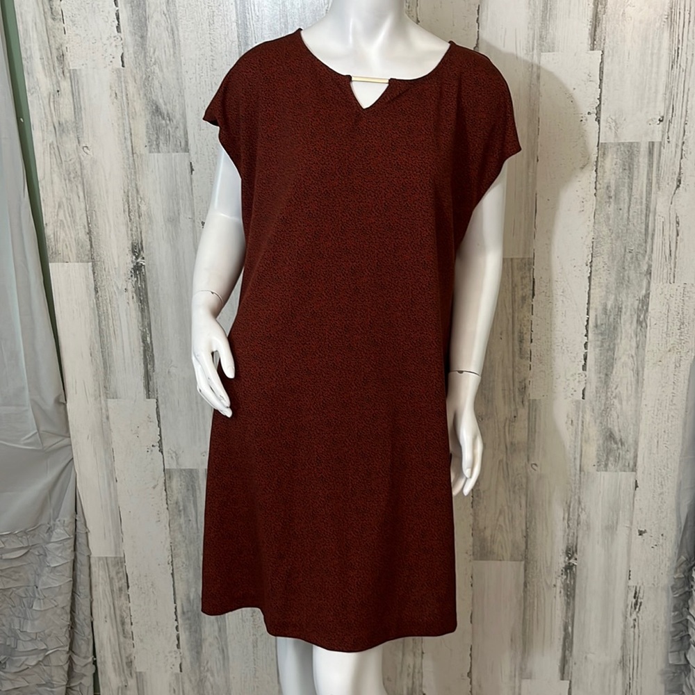 E8- extra large patterned orange dress size XL APT. 9